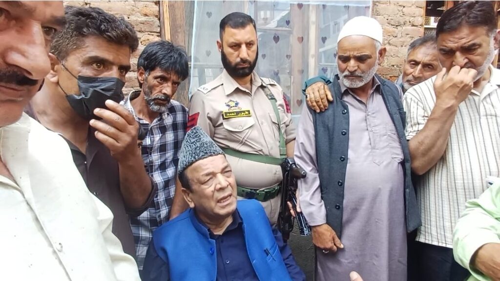 Speaker visits fire affected families at Pakherpora; asks for immediate relief, damage assessment, rehabilitation measures