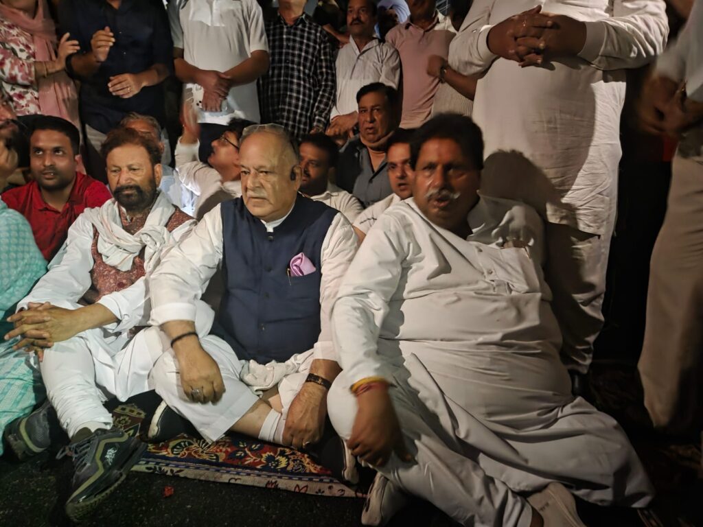 J&K Congress President Tariq Hameed Karra, Party Leaders Detained During Protest Outside Lok Bhavan