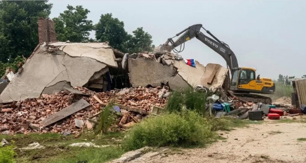Jammu Administration Demolishes Illegal Properties Worth Nearly ₹3 Crore Linked to Drug Peddlers