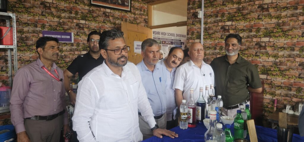 Ajeet Kumar Sahu reviews PM SHRI Schools, Health Centre