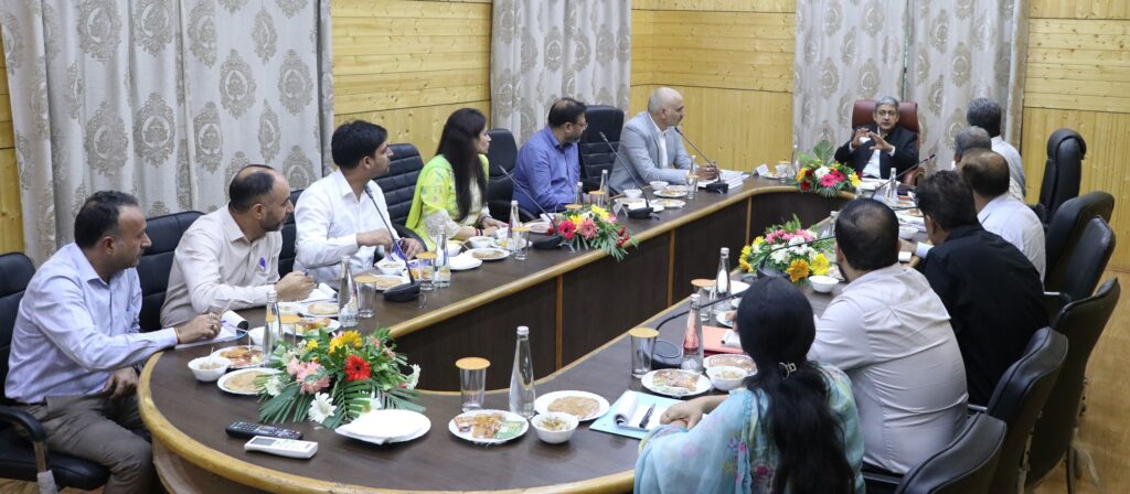 CEO, FSSAI reviews food testing facilities in J&K; assessed infrastructure, capacity enhancement measures