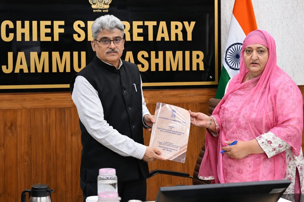 Chief Secretary reviews administrative reforms; Launches online DPC Portal to fast-track promotions
