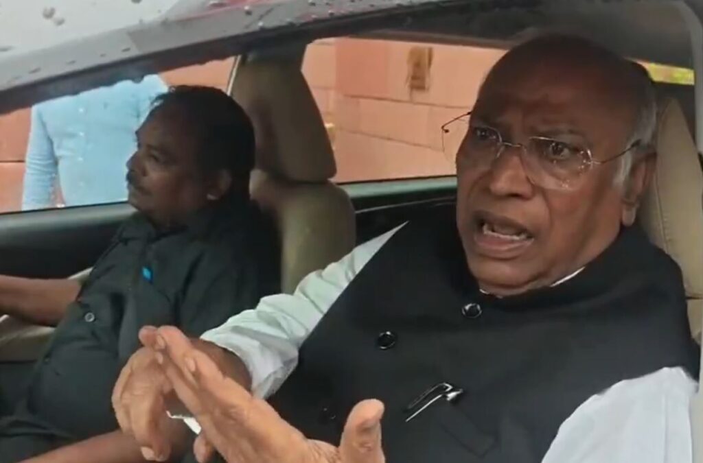 Opposition not changing goalpost, consistent in its demand from beginning: Mallikarjun Kharge on Parliament logjam
