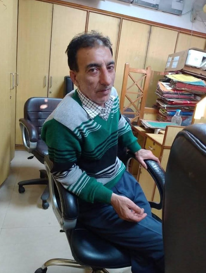 Chief Secretary mourns demise of the staff member, Manzoor Ahmad Sheikh