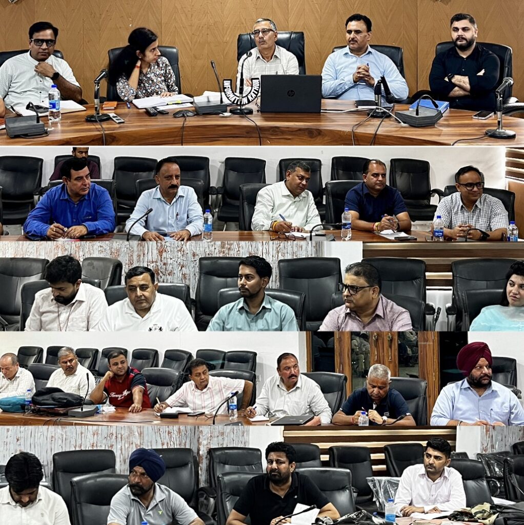 DC Kathua reviews preparations for ‘Har Ghar Tiranga’ &‘Vande Mataram’ campaigns