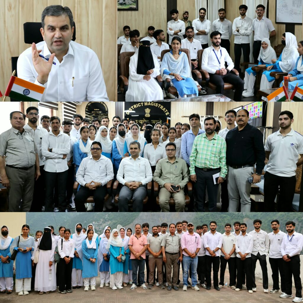 DC Ramban interacts with Journalism Interns from GDC