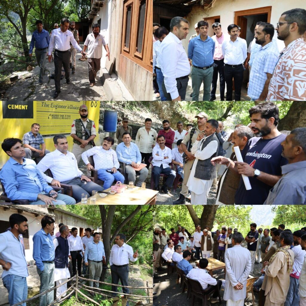 DC Ramban visits Subsidence-Hit Kulthi Chakka-Kundi area