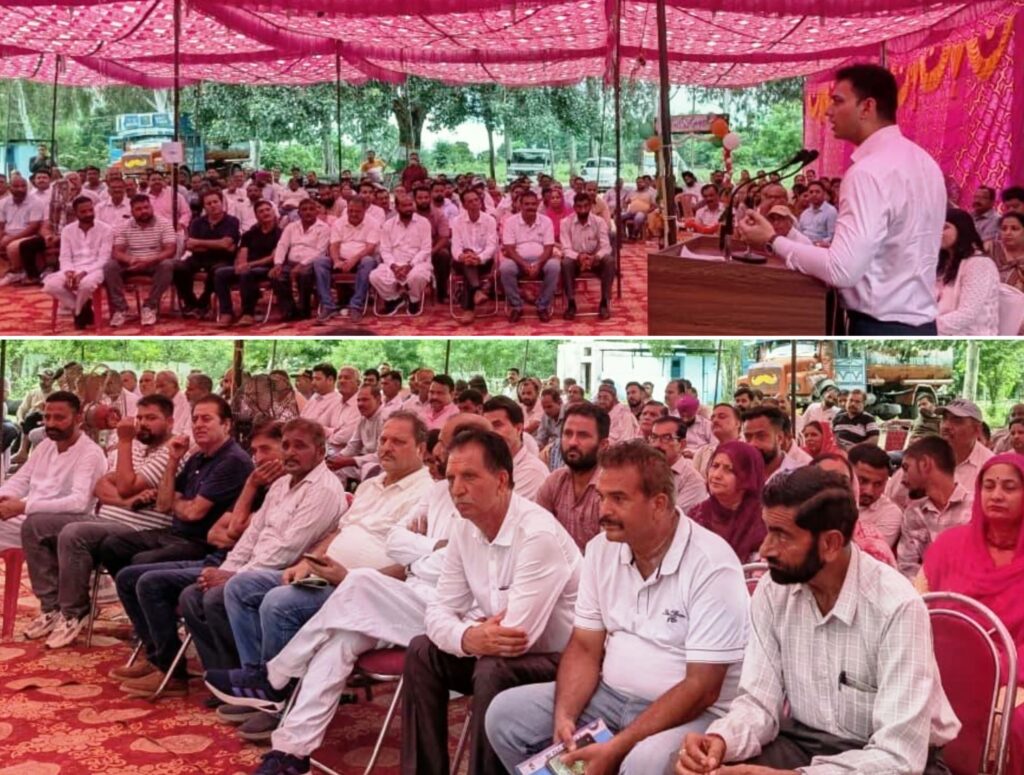 DDC Jammu Dr Minhas chairs Block Diwas at Gharota