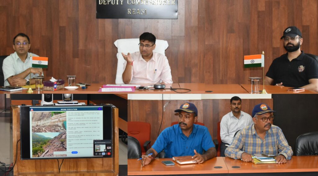 DDC Reasi reviews vulnerable road stretches, calls for timely restoration