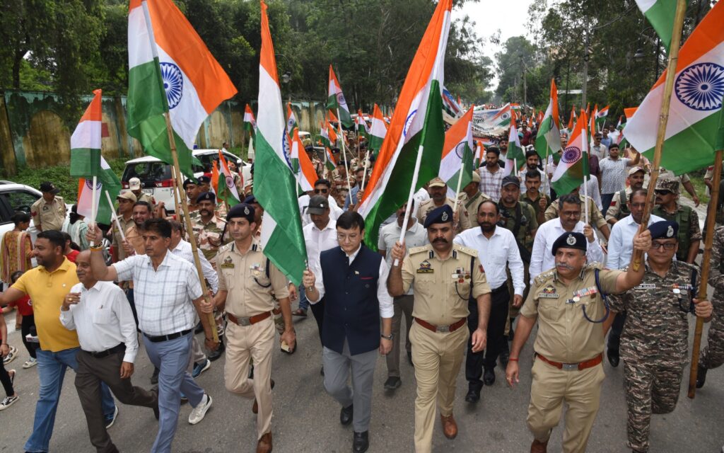DIG, DC flag off mega Tiranga rally at Udhampur