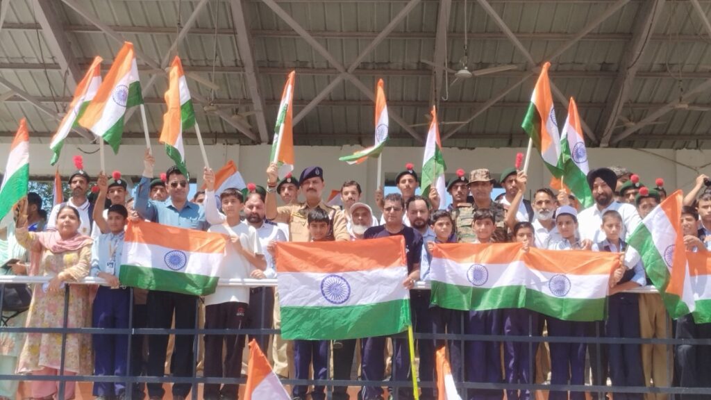 District Poonch marks second day of “Har Ghar Tiranga and 150 years of Vandematram” campaign with vibrant district-wide celebrations