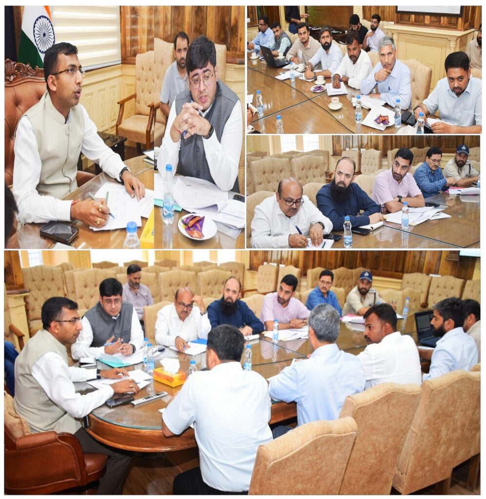 Div Com Kashmir reviews progress of Ring Road, directs expedited execution