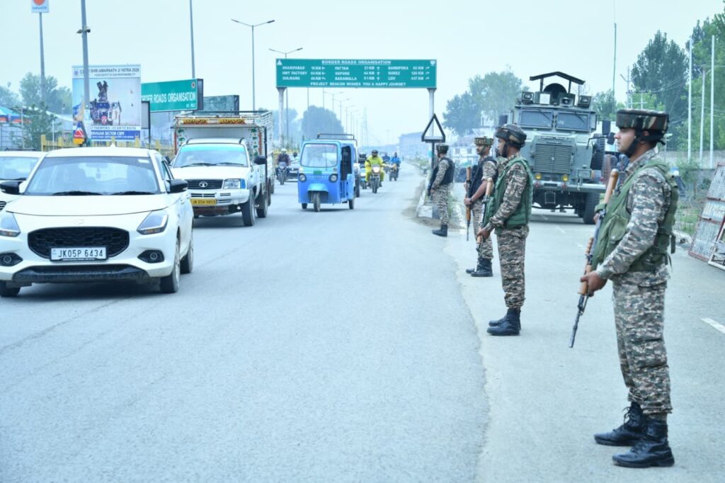 29th Batch of Amarnath Pilgrims Leaves Jammu for Baltal