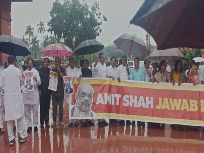 Parliament Monsoon session: Opposition continues protest over alleged police action against students