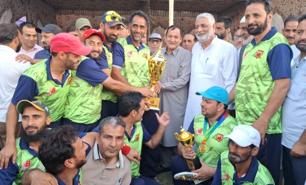 Ladoora Legends lifts cricket title; Javid Dar lauds sporting spirit of people