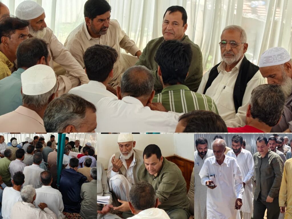 Javid Dar visits bereaved families; expresses solidarity, condolences