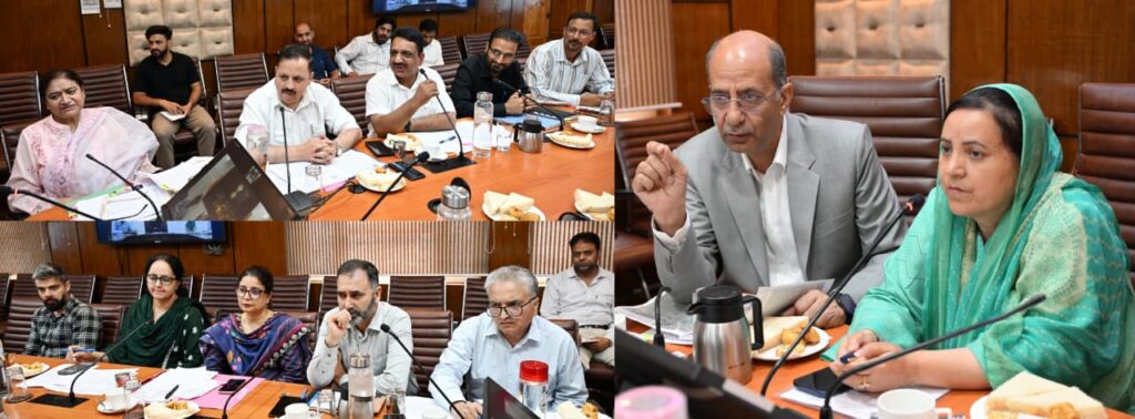 Sakeena Itoo, Nasir Aslam Wani review progress on strengthening academic profile, development activities of Kashmir University’s campus at Wayan Kupwara