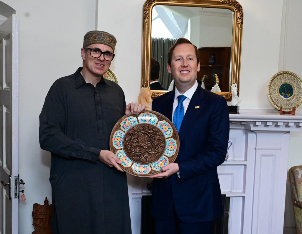 US Ambassador to India Calls on CM Omar Abdullah