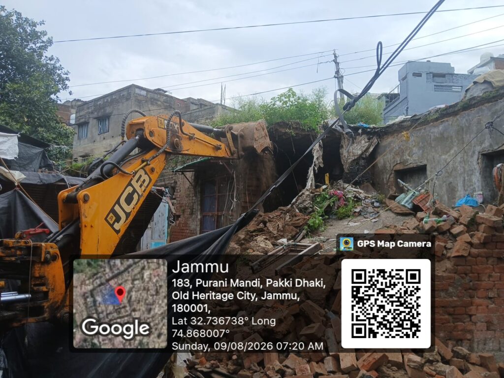 JMC Launches Clearance Drive at Parade Sabzi Mandi Ahead of Redevelopment