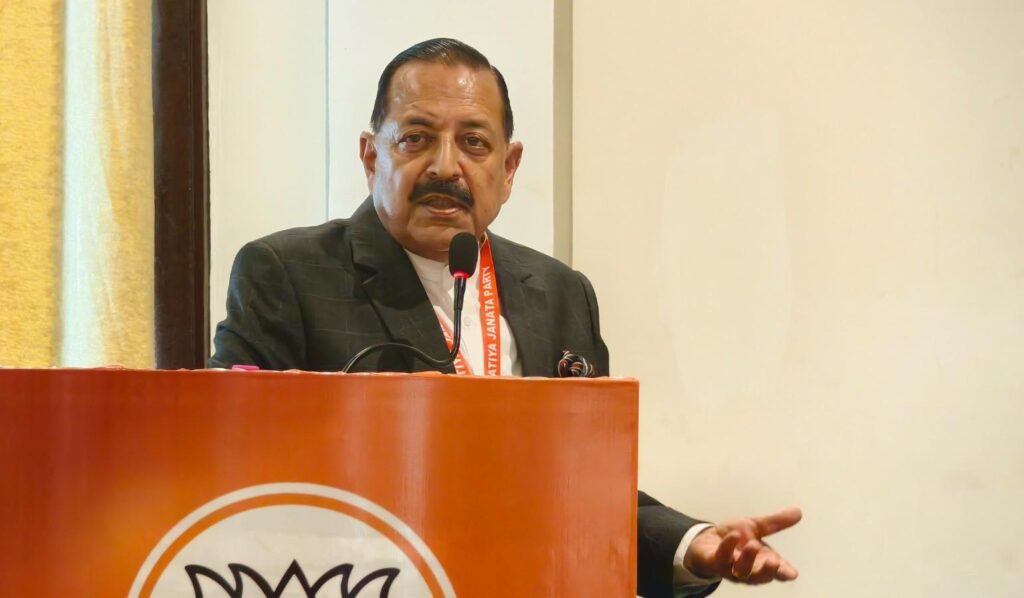 Dr. Jitendra Singh Calls for Enhancing Grassroots Connect with Common Citizens in Kashmir valley