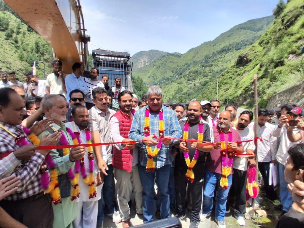Shaheen Lays Foundation Stone of ₹7.33-Crore Nachlana-Talab Road