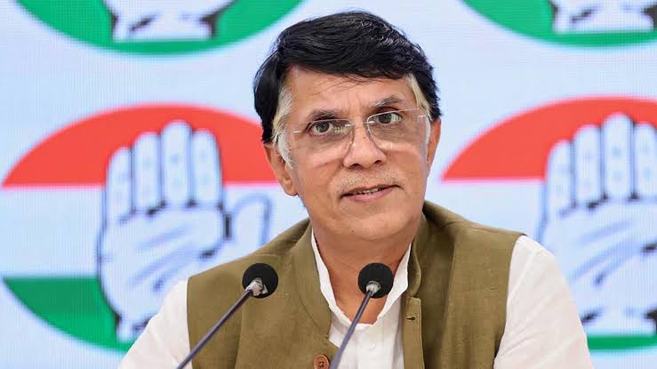 “Truth has strange way of coming to light”: Pawan Khera says ‘Savarkar’s grand-nephew told court Godse linked to RSS’