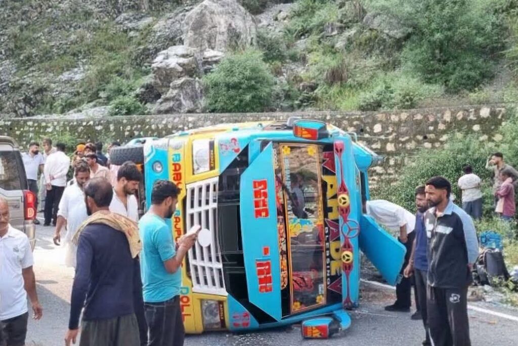 One Killed, Several Injured as Passenger Matador Overturns in Reasi