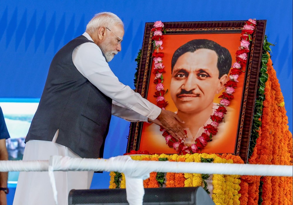 “True practitioner of national service”: Prime Minister Narendra Modi pays tribute to Pandit Deendayal Upadhyaya; lauds ‘Antyodaya’ vision