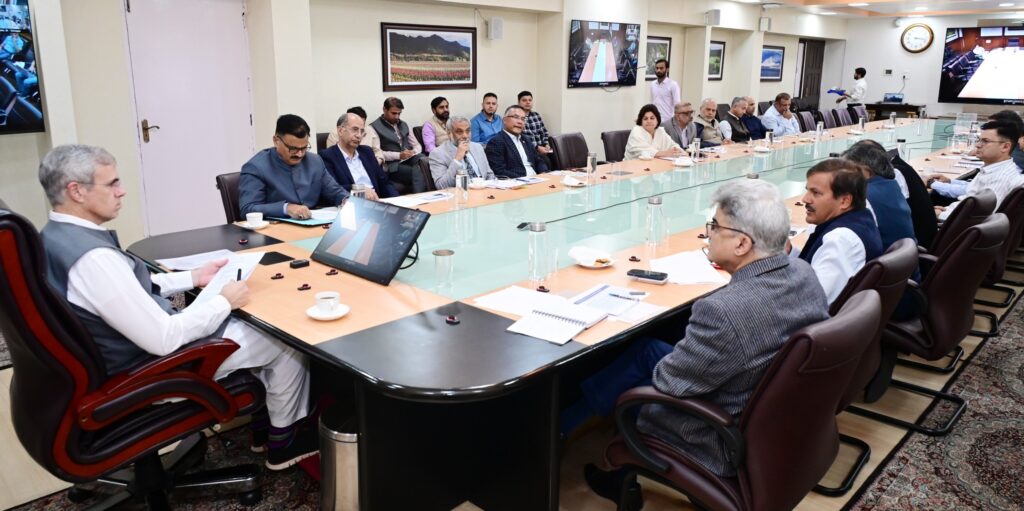 CM Omar Abdullah Reviews Draft J&K Hydropower Policy 2026