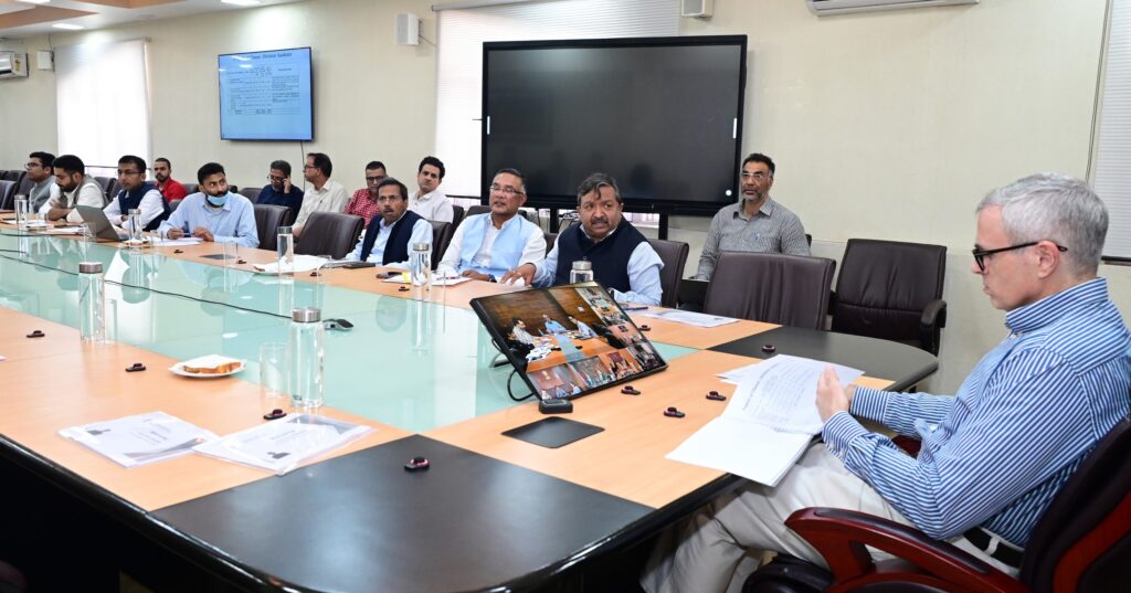 CM Omar Abdullah reviews progress of construction of mini-secretariat buildings for all District headquarters