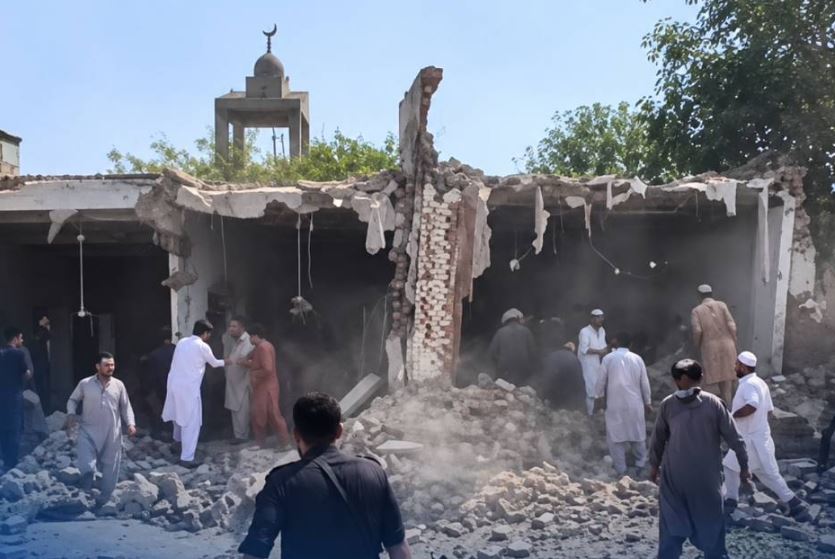 16 killed, dozens injured in suicide blast during Friday prayers at mosque in northwest Pak