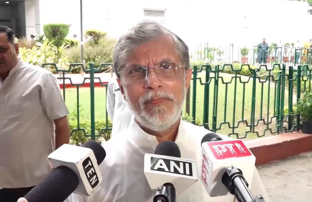 “Voices are rising from within EC”: Pawan Khera says CEC “safety lies in resigning” amid SIT row