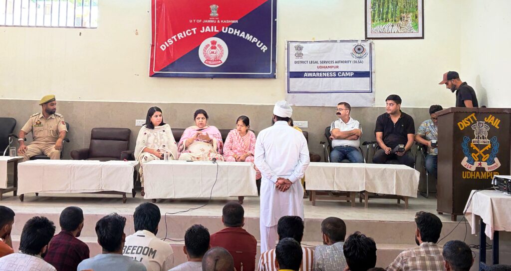 Chairperson DLSA Udhampur inspects Legal Aid Clinic, civic amenities for inmates at District Jail
