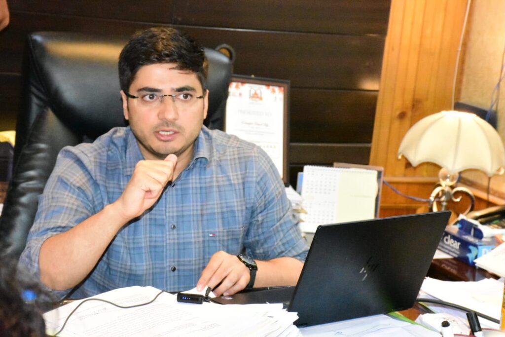 Commissioner SMC Launches Online Waste Bin Booking Service for Srinagar City