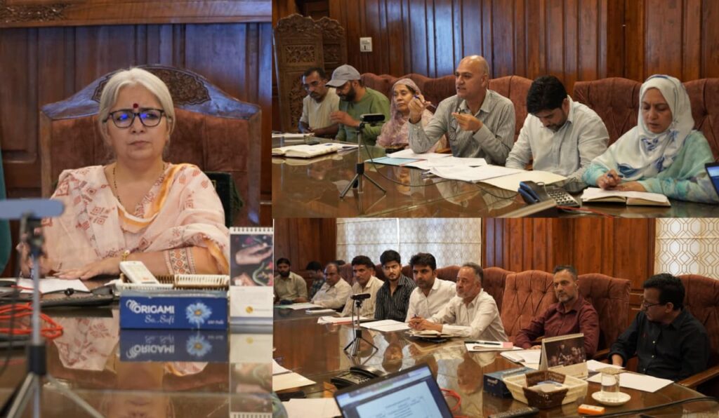 DC Bandipora reviews Winter Preparedness, directs timely stocking of Essential Items