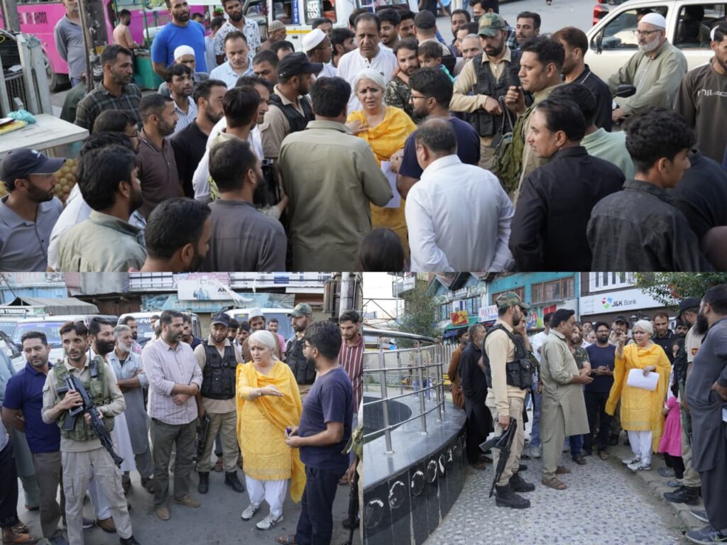DC Bandipora inspects Drainage System, Discusses Decongestion of Main Market