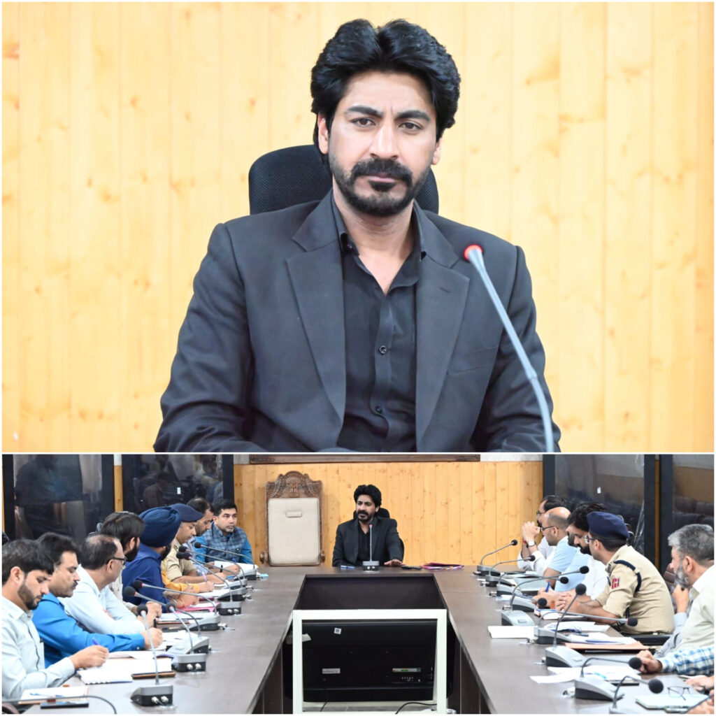 DC Baramulla chairs Meeting of Red Cross Society