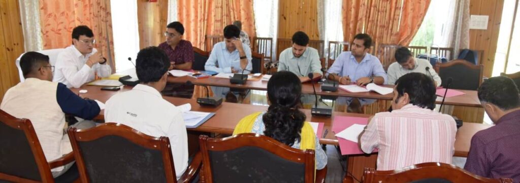 DC Udhampur reviews implementation plan for Clean Himalayan and Hill Cities initiative in Patnitop