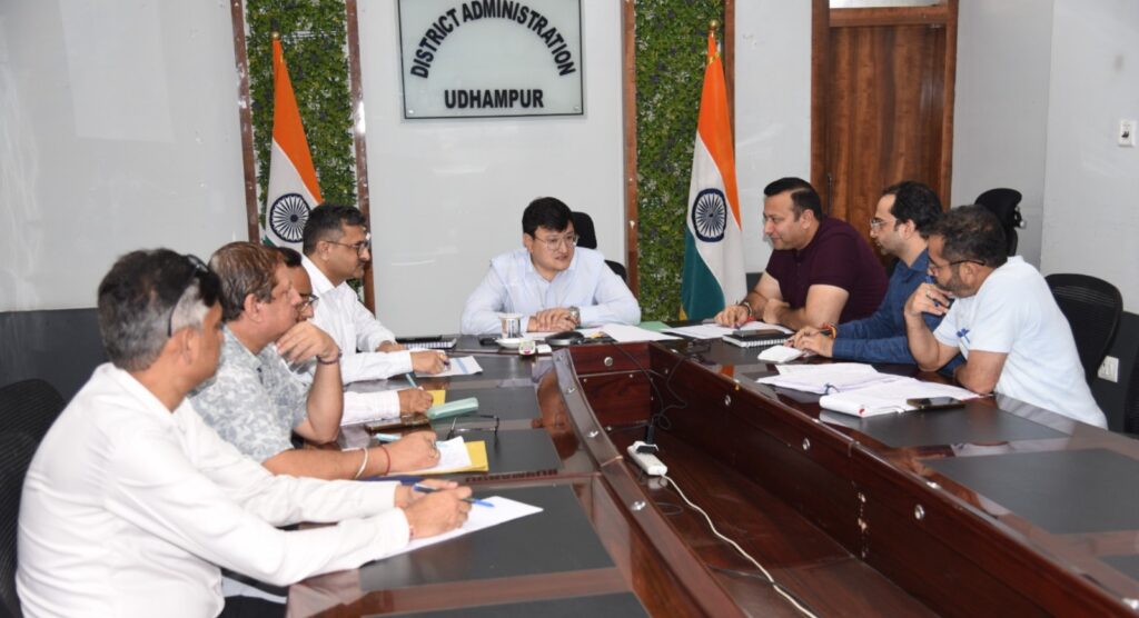 DC Udhampur reviews progress of AgriStack farmers’ registration, Digital Crop Survey in district