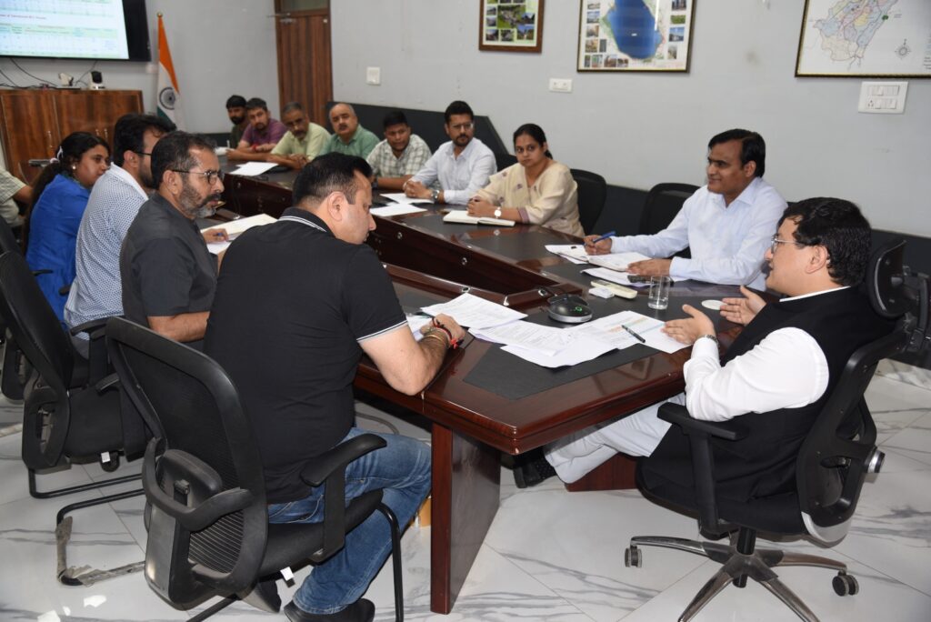DC Udhampur reviews progress under PMAY-U 2.0 in district