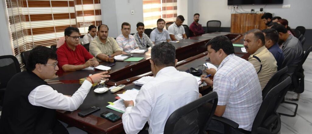 DC Udhampur reviews status of telecom infrastructure, mobile tower installation in district