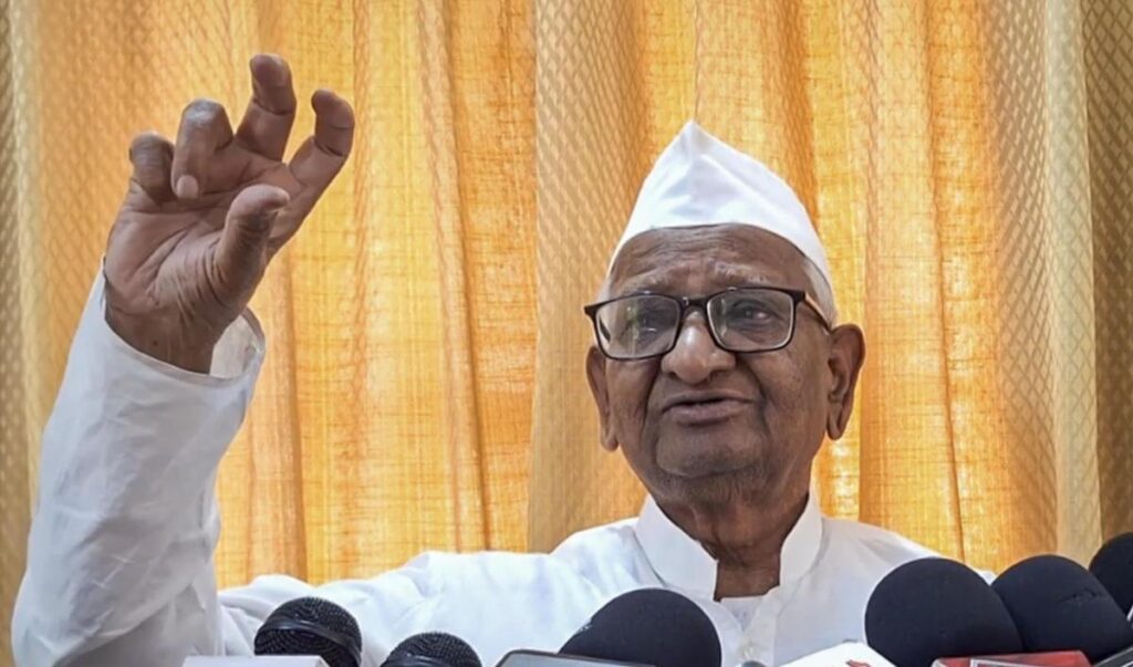 Anna Hazare hospitalised in Mumbai after suffering from renal infection
