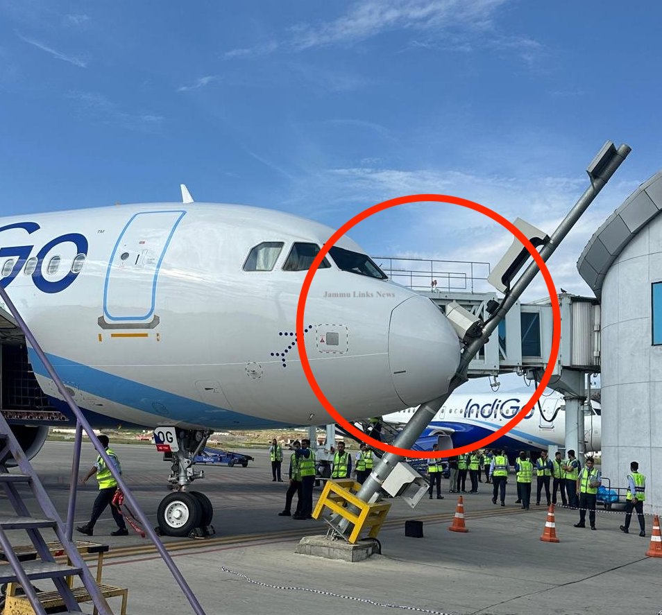 IndiGo Aircraft Comes in Contact With VDGS Pole at Srinagar Airport; All Passengers Safe