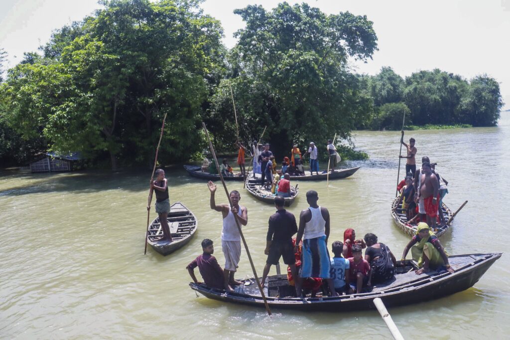 Floods hit 49 lakh people in 15 Bihar districts as rivers keep swelling