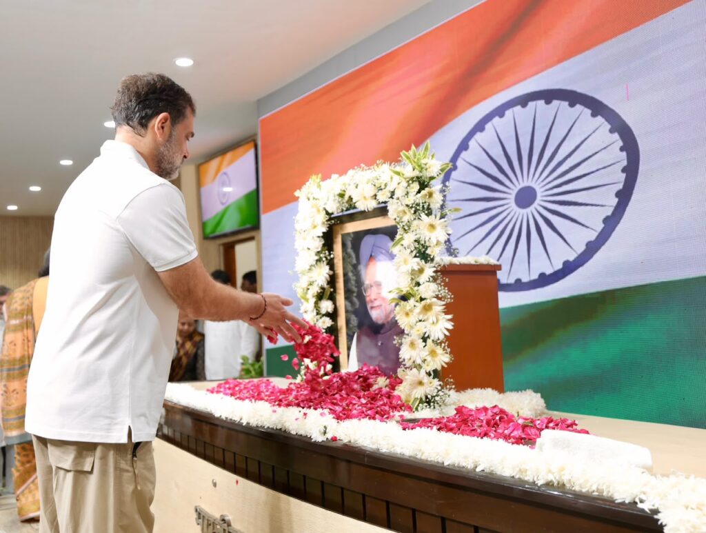 Congress leaders Rahul Gandhi, Sonia Gandhi pay tribute to former Prime Minister Manmohan Singh on birth anniversary at AICC office