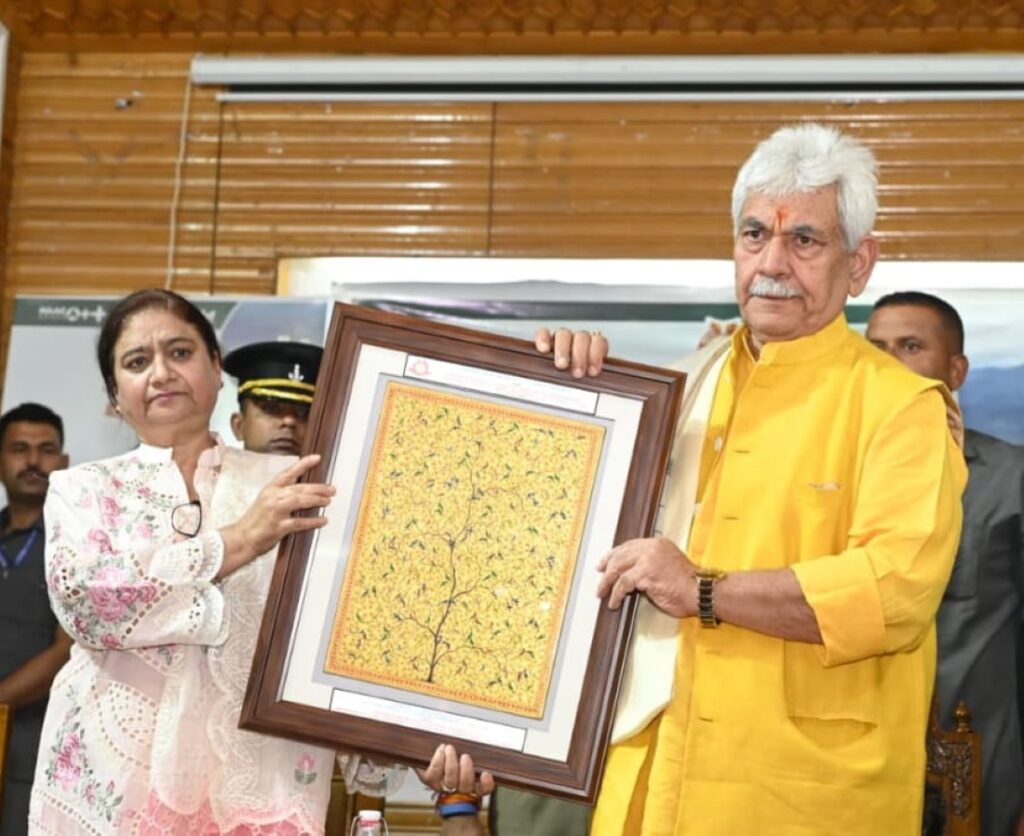 Lt Governor Attended Valedictory Session of National Seminar on Environment, Climate and Sustainability at Kashmir University