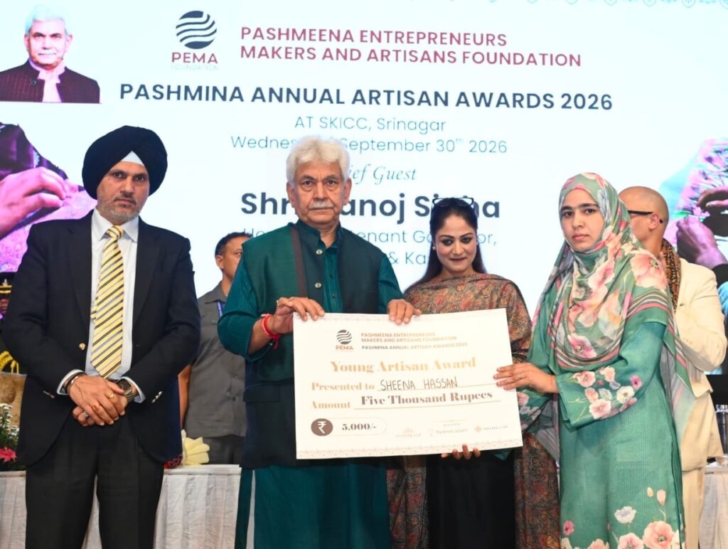 Lt Governor Felicitates Artisans at Pashmina Artisan Awards 2026