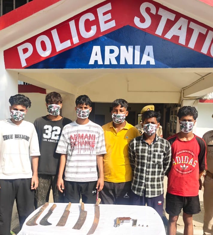 Six Khouf Gang Members Arrested in Arnia, Arms Recovered