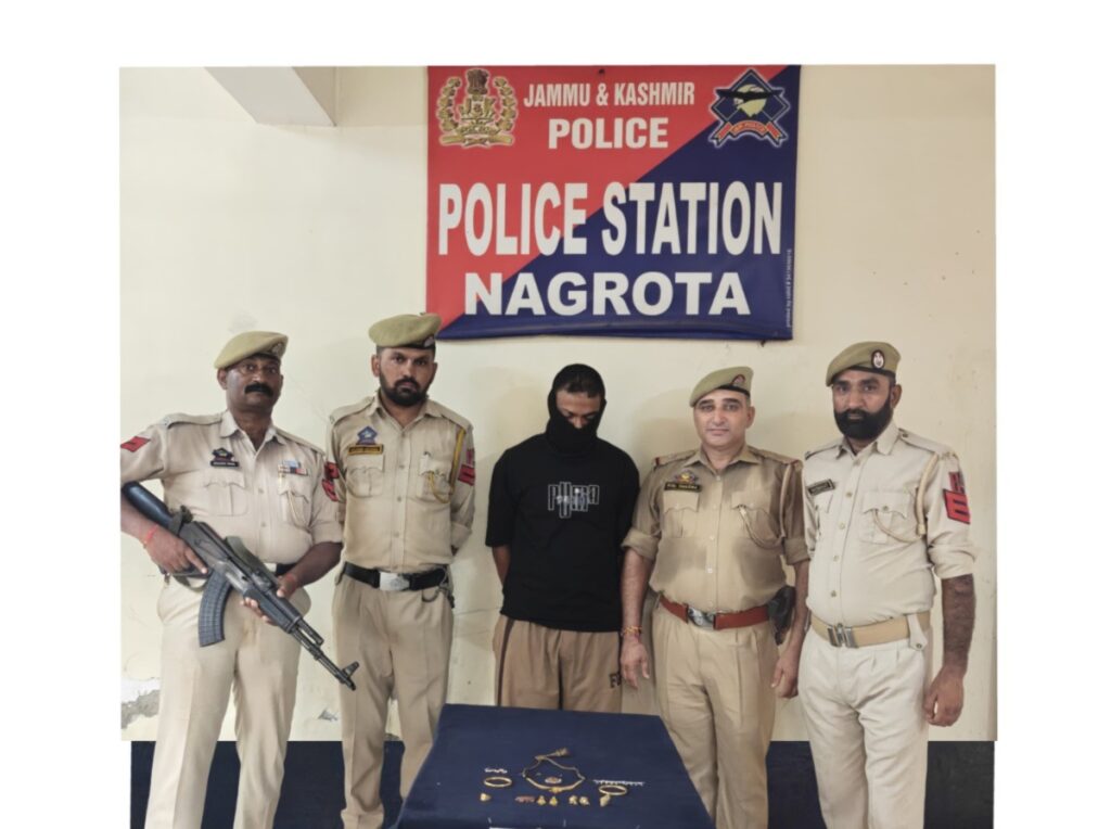 Jammu Police Crack Gold Theft Case, Arrest One and Recover Jewellery Worth ₹15 Lakh