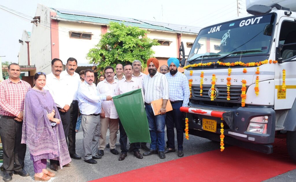 Wheat Seed dispatch for Rabi 2026-27 commences; Director Agriculture Jammu flags off consignments
